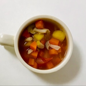 ミネストローネ風赤いスープ
